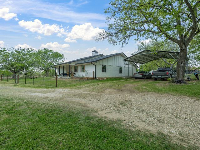 15720 W Highway 22, Blooming Grove, TX 76626