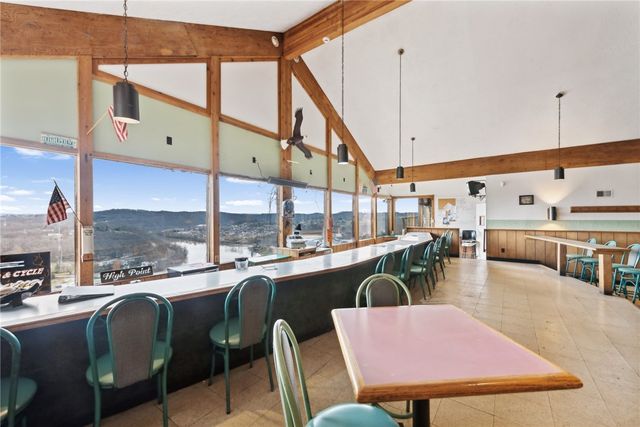 882 HIGHPOINT DRIVE, California, PA 15423