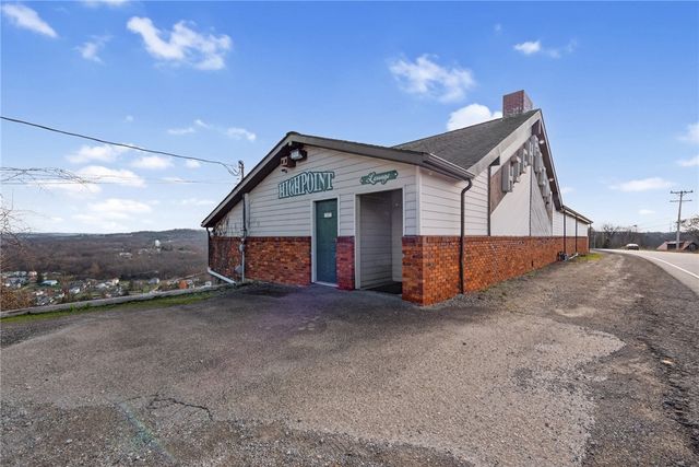 882 HIGHPOINT DRIVE, California, PA 15423