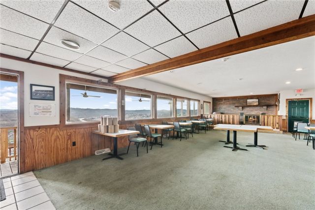 882 HIGHPOINT DRIVE, California, PA 15423