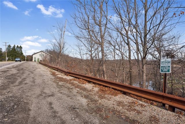 882 HIGHPOINT DRIVE, California, PA 15423