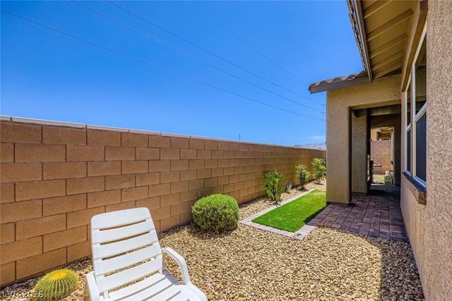 800 Rosewater Drive, Henderson, NV 89011