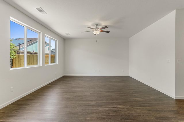 3265 Vermillion Dr, Stockton, CA 95206