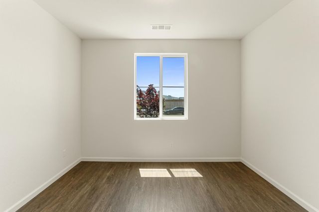 3265 Vermillion Dr, Stockton, CA 95206