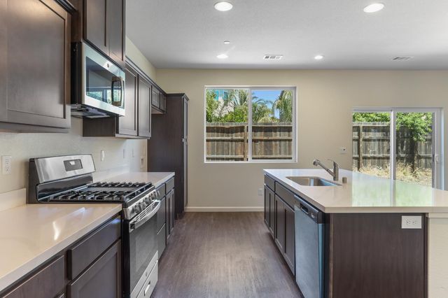 3265 Vermillion Dr, Stockton, CA 95206