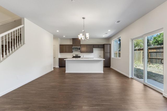 3265 Vermillion Dr, Stockton, CA 95206