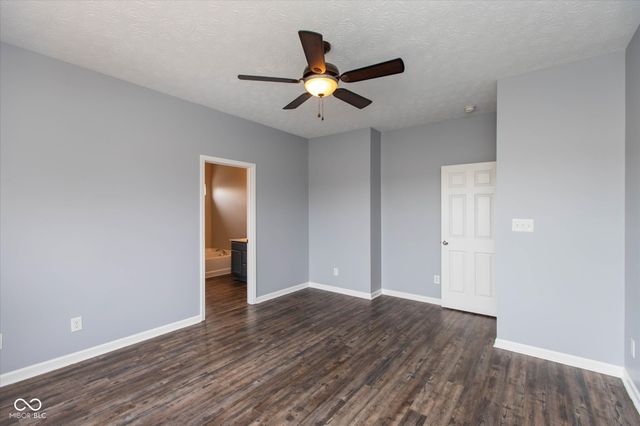 1050 Retford Drive, Westfield, IN 46074