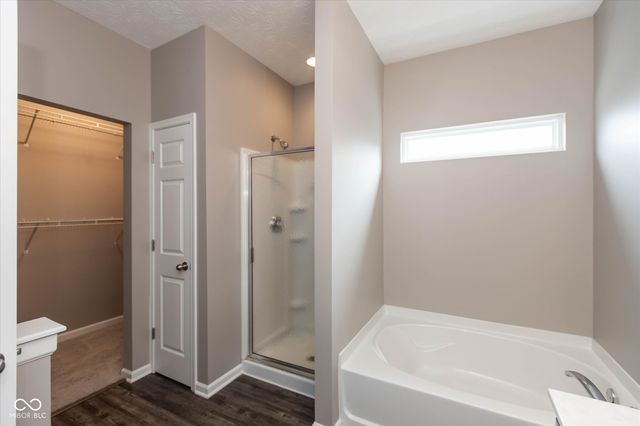 1050 Retford Drive, Westfield, IN 46074