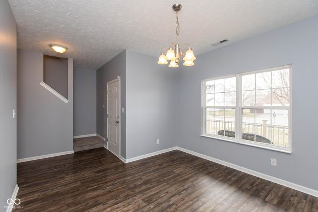 1050 Retford Drive, Westfield, IN 46074