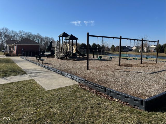 1050 Retford Drive, Westfield, IN 46074