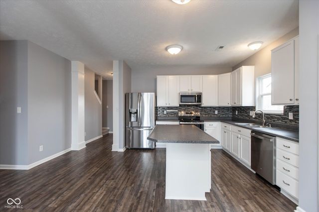 1050 Retford Drive, Westfield, IN 46074