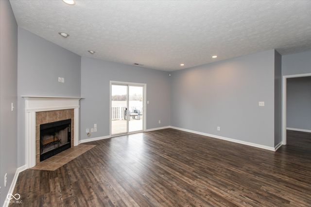 1050 Retford Drive, Westfield, IN 46074