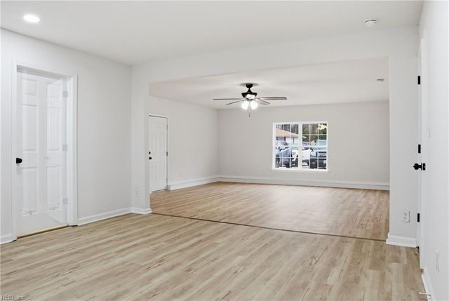 610 Queens Creek RD, Williamsburg, VA 23185