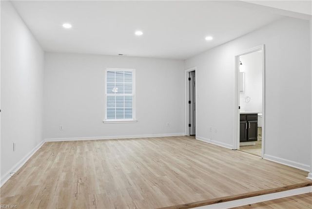 610 Queens Creek RD, Williamsburg, VA 23185