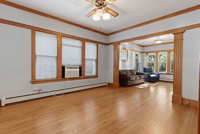 1843 Clinton Avenue, Berwyn, IL 60402