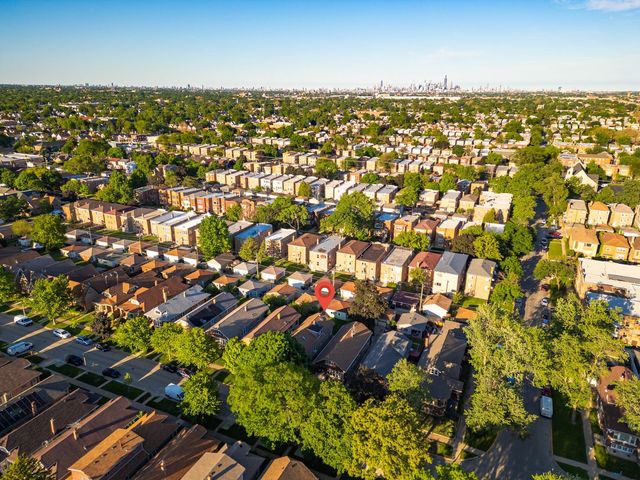 1843 Clinton Avenue, Berwyn, IL 60402