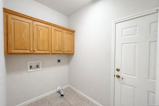 660 Oak Valley Dr, Kerrville, TX 78028