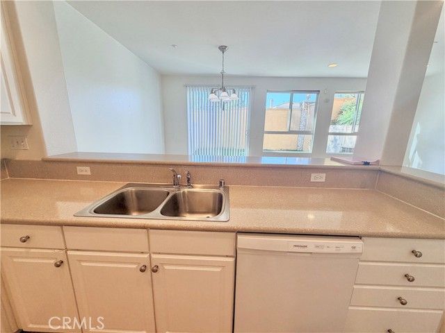 7161 East Avenue 2, Rancho Cucamonga, CA 91739