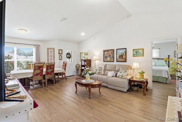 4368 E Ravenna Street, Inverness, FL 34453