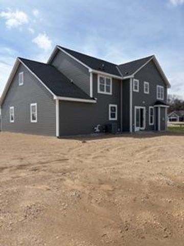 490 Talbots Woods DRIVE, Dousman, WI 53118