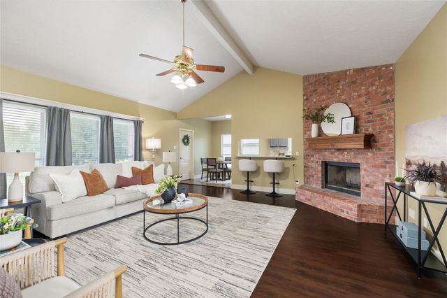 1102 Spring Branch Drive, Baytown, TX 77523