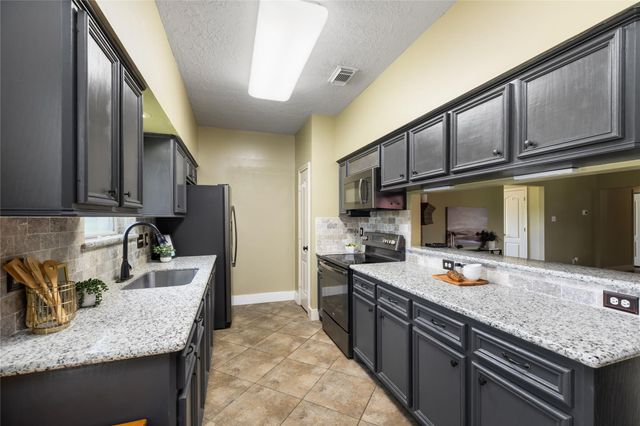 1102 Spring Branch Drive, Baytown, TX 77523