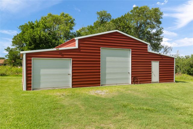 1102 Spring Branch Drive, Baytown, TX 77523
