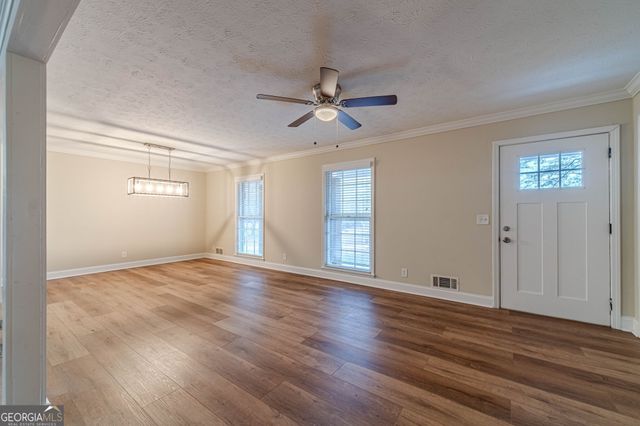 2710 Broadnax Mill, Loganville, GA 30052