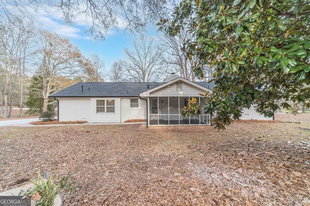 2710 Broadnax Mill, Loganville, GA 30052