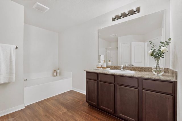 1382 Breanna LN, Kyle, TX 78640