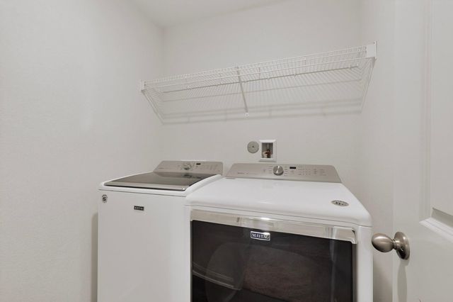 1382 Breanna LN, Kyle, TX 78640
