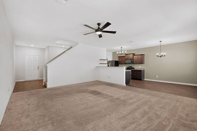 1382 Breanna LN, Kyle, TX 78640