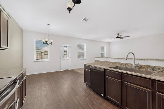 1382 Breanna LN, Kyle, TX 78640