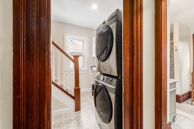870 Oakwood Avenue, Columbus, OH 43206