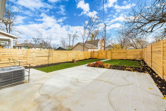 870 Oakwood Avenue, Columbus, OH 43206