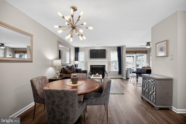 8 HERON POINTE CT, Marlton, NJ 08053