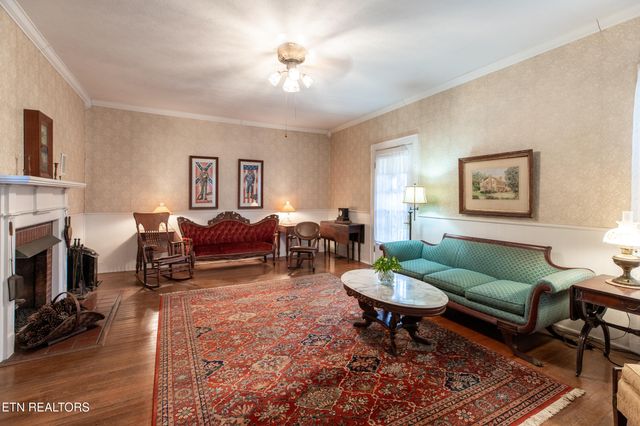 502 Middlesboro Rd, Lafollette, TN 37766