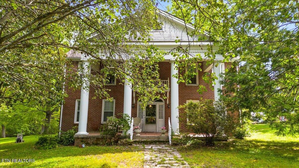 502 Middlesboro Rd, Lafollette, TN 37766