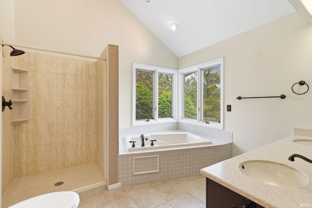 1409 Copper Beech Run, Fort Wayne, IN 46814