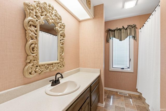 1409 Copper Beech Run, Fort Wayne, IN 46814