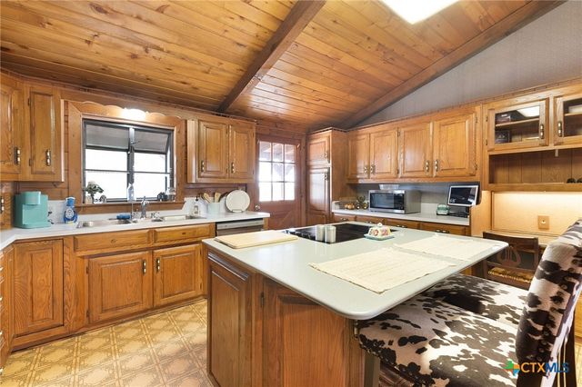 124 Old Mission Road, Kempner, TX 76539