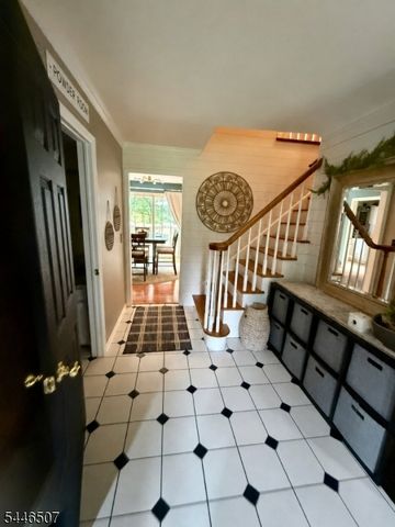 17 Sanford Rd, Mount Olive Twp., NJ 07828