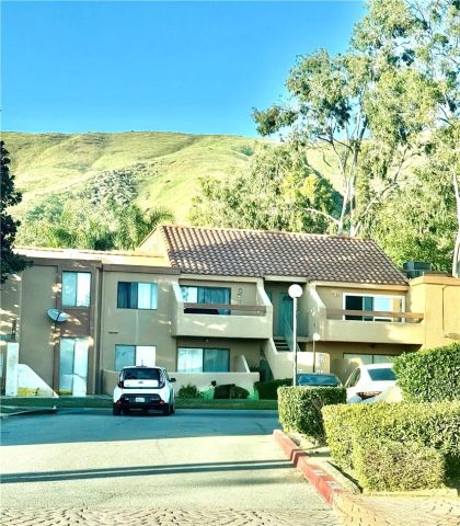 1440 W Edgehill 8, San Bernardino, CA 92405