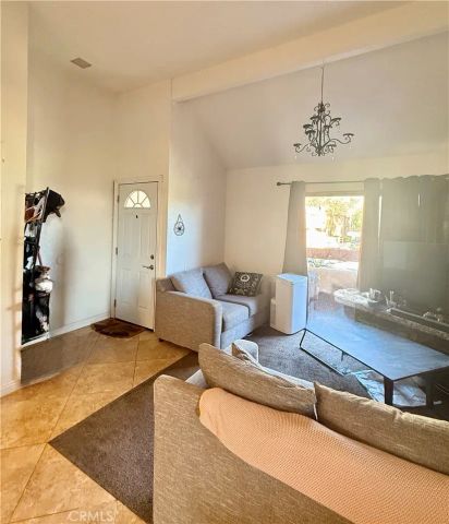 1440 W Edgehill 8, San Bernardino, CA 92405
