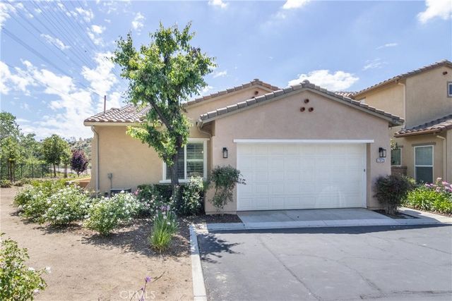 23723 Maple Leaf Court, Valencia, CA 91354