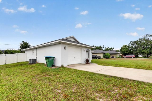 2941 BEDFORD STREET, Deltona, FL 32738