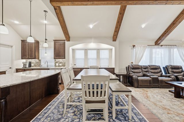 313 Bluebell Drive, Glenn Heights, TX 75154