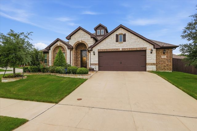 313 Bluebell Drive, Glenn Heights, TX 75154