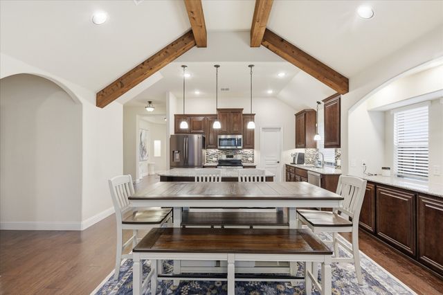 313 Bluebell Drive, Glenn Heights, TX 75154