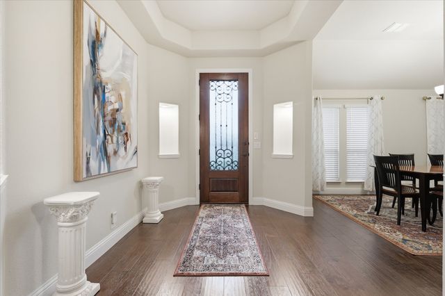 313 Bluebell Drive, Glenn Heights, TX 75154